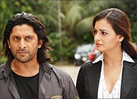 Arshad Warsi and Dia Mirza in Krazzy 4