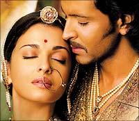 Aishwarya and Hrithik in Jodhaa Akbar