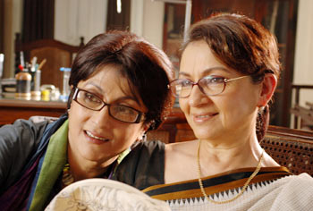 Aparna Sen and Sharmila Tagore in Antaheen