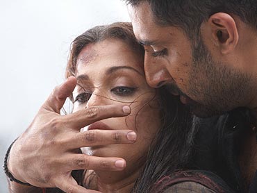 Aishwarya Rai Bachchan and Abhishek in Raavan