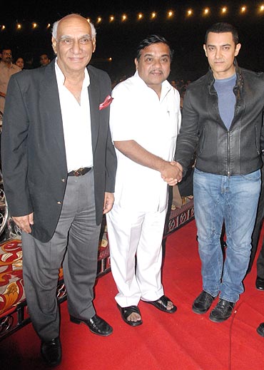 Yash Chopra, R R Patil and Aamir Khan