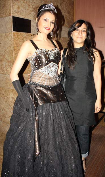 Monica Bedi and Manesha Agarwal