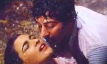 A scene from Betaab