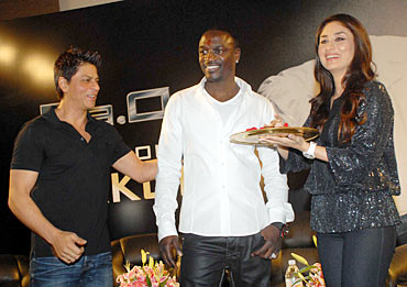 Shah Rukh Khan Akon, Kareena Kapoor