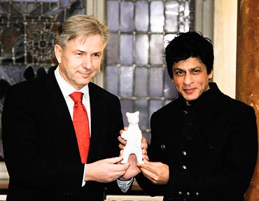 Klaus Wowereit and Shah Rukh Khan