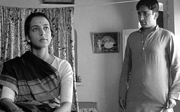 Leela Naidu and Shashi Kapoor starred as a newly married couple in Merchant-Ivory's The Householder