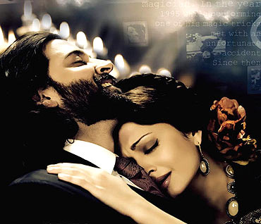 Hrithik Roshan and Aishwarya Rai Bachchan