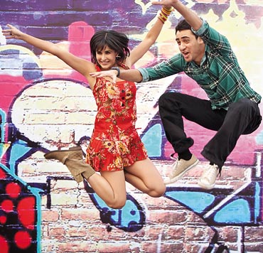 A still from Mere Brother Ki Dulhan