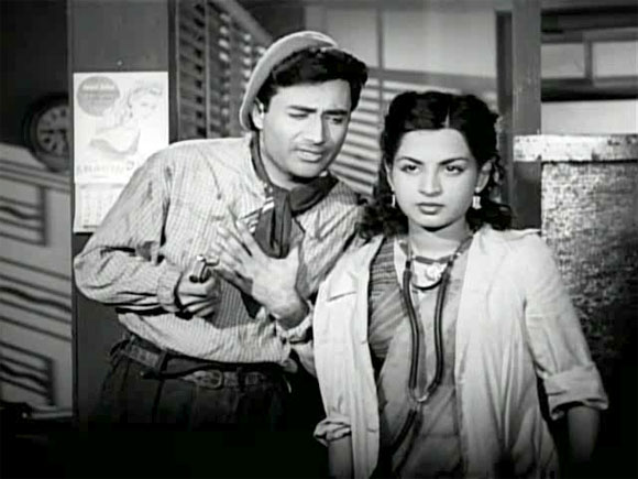 A scene from Nau Do Gyarah (1957)