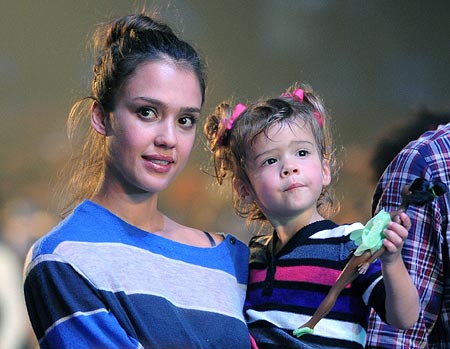 Jessica Alba holds daughter Honor Marie Warren