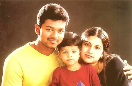 Vijay along with his son Jason Sanjay and Sangeetha
