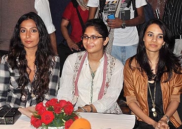 Monica Dogra, Kiran Rao and Kriti Malhotra