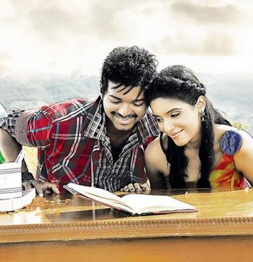 A scene from Kaavalan