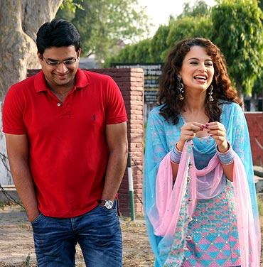 A still from Tanu Weds Manu