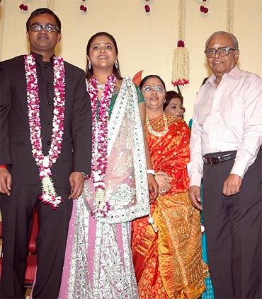 Selvaraghavan, Geetnjali, K Balachander with guests