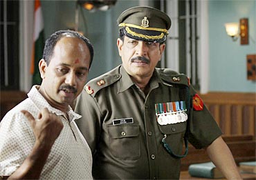Director Madhav Ramadasan with Nizhalgal Ravi