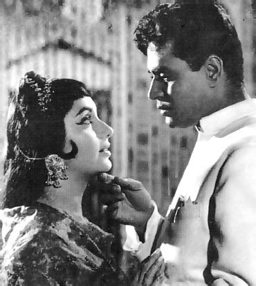 A still from Mere Mehboob