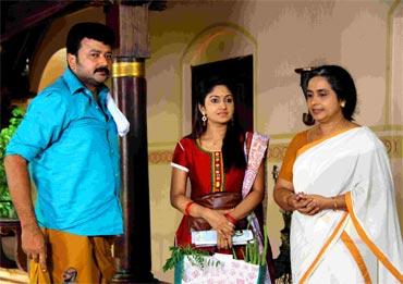 A still from Ulakam Chuttum Vaaliban