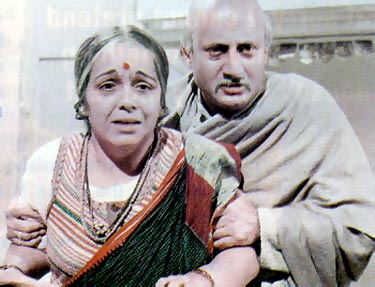 Rohini Hattangadi and Anupam Kher in Saraansh