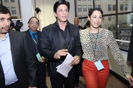 Shah Rukh Khan makes a grand entry