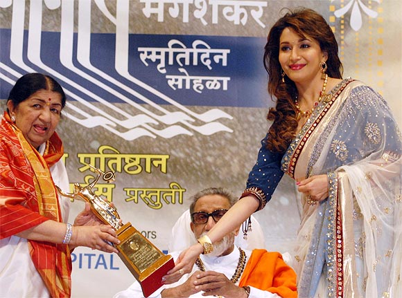 Lata Mangeshkar, Bal Thackeray and Madhuri Dixit Nene