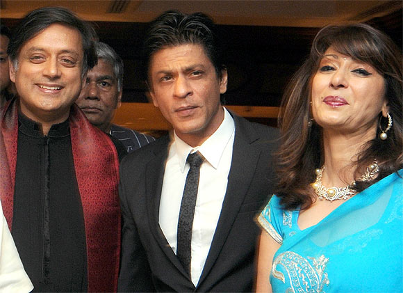 Shashi Tharoor, Shah Rukh Khan and Sunanda Pushkar