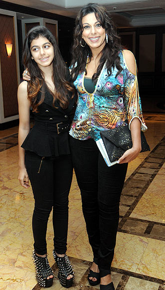 Pooja Bedi with daughter Aalia