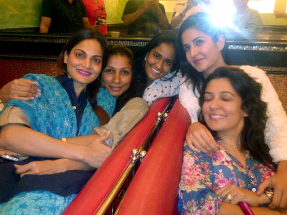 Katrina Kaif with Alvira and Arpita Khan and friends