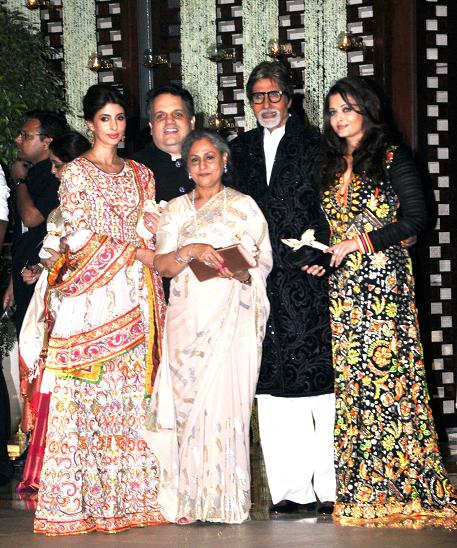 Aishwarya Rai Bachchan, Amitabh and Jaya Bachchan and Shweta Nanda