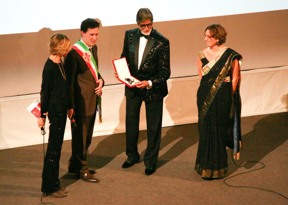Amitabh Bachchan honoured at the Florence Film Festival