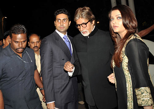 Abhishek, Amitabh and Aishwarya Bachchan arrive at the venue