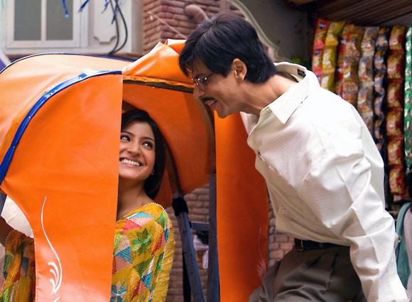 Shah Rukh Khan with Anushka Sharma in Rab Ne Bana Di Jodi