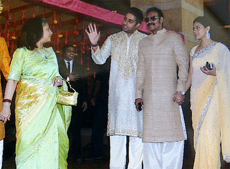Abhishek and Jaya Bachchan, Ajay Degn and Kajol