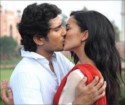 Prateik and Amy Jackson in Ekk Deewana Tha