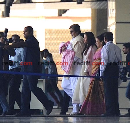 Amitabh Bachchan, Aishwarya Rai Bachchan and Vrinda Rai