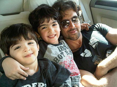 Hrehaan and Hridaan with Hrithik Roshan
