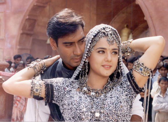 Ajay Devgn and Preity Zinta in Yeh Raaste Hain Pyaar Ke