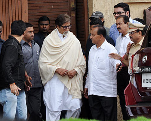 Amitabh Bachchan at Ashirwad