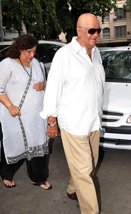Prem Chopra with wife Uma