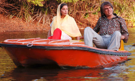 Shabana Azmi and Boman Irani in Honeymoon Travels Pvt Ltd