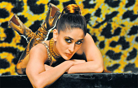 Kareena Kapoor in Golmaal Returns