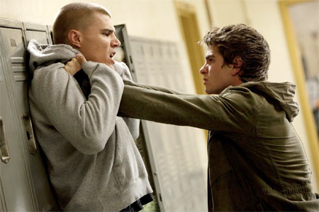 Chris Zylka as Flash Thompson and Andrew Garfield in The Amazing Spiderman