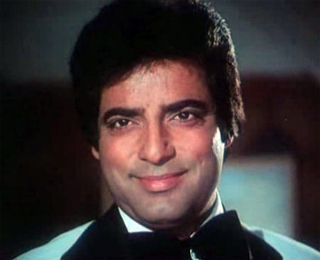 Mahender Sandhu in Agent Vinod (1977)