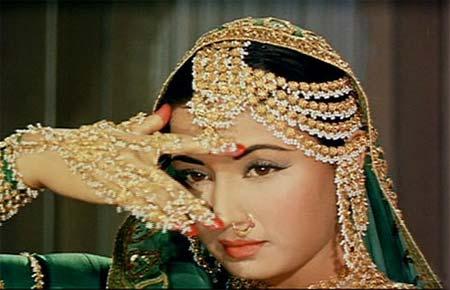 Meena Kumari in Pakeezah