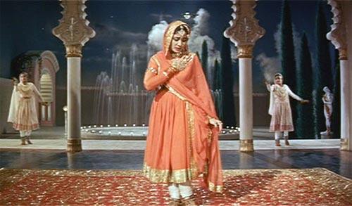 Meena Kumari in Pakeezah