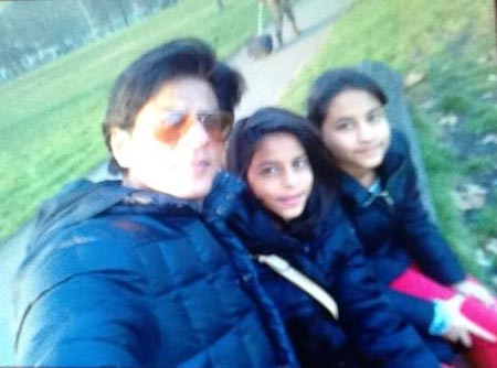 Shah Rukh Khan with daughter Suhana and her friend