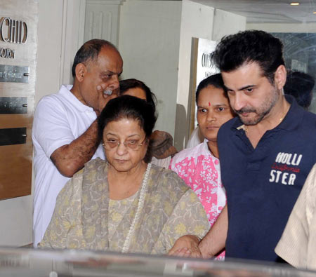 Sanjay Kapoor with his mother