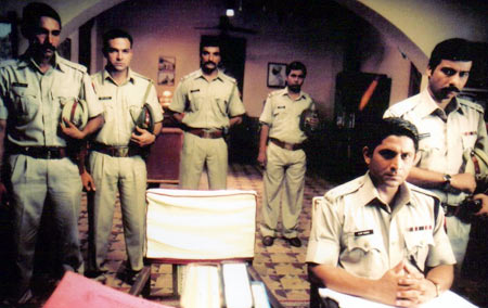 Arshad Warsi (second from right) in Sehar