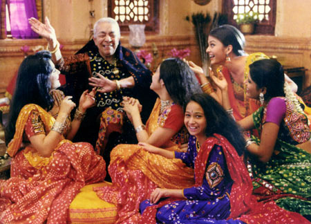 Zohra Segal, Aishwarya Rai and others in Hum Dil De Chuke Sanam, directed by Sanjay Leela Bhansali, 1999