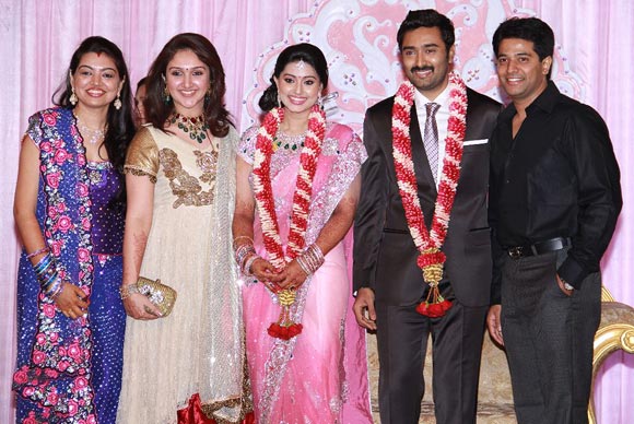 Sridevi Vijaykumar with the newlyweds